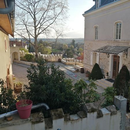 L'Annexe Du Chateau De Saint Genix Buitenkant foto